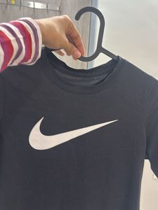 Nike Dri-FIT T-Shirt
