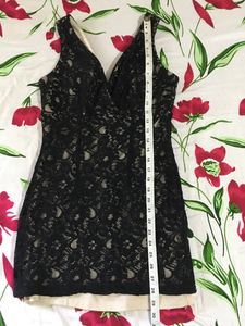 Elegant Lace Bodycon: Sleek and Stylish