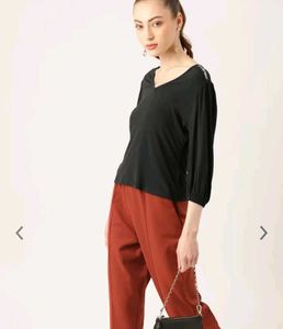 Dressberry Black Top