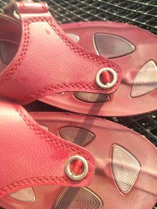 🧬Flite Women Slippers