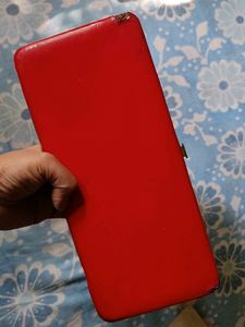 🍒 Red clutch