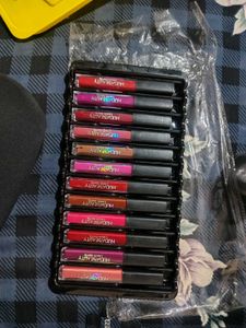 HudaBeauty Liquid Matte Lipstick Set