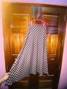 Chic Plaid Maxi Skirt
