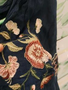 Embroidered Long Sleeve V-Neck Top