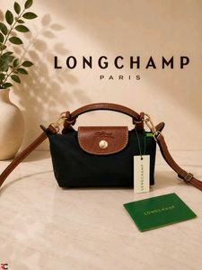 LONGCHAMP