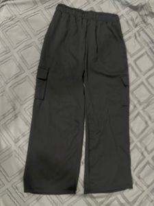 Black Wide-Leg Cargo Pants