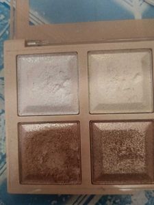 APK Highlighter Palette(with free gift blusher)