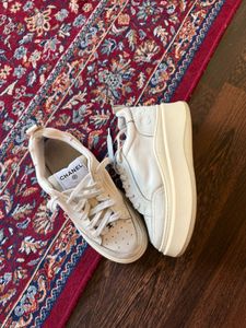 CHANEL Sneakers