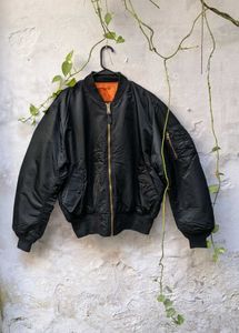 alpha industries Black Bomber jacket 🧥