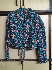 Floral Print Cropped Button-Up Shirt
