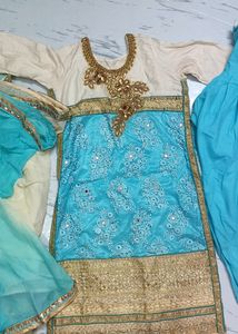 New Condition Beautiful Suit Salwar With Dupatta