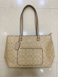 COACH**BIG TOTE BAG**12A QUALITY*( NO BOX)