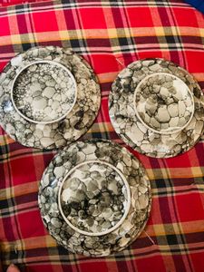 3Unique Bubble Pattern Decorative Plate