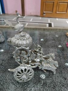 Mahabharat Rath Silver Colored Metallic Showpiece