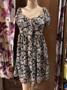 Chic Floral Square Neck Smocked Dress