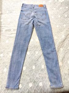 Levi's Skinny Light Wash Denim Jeans 👖