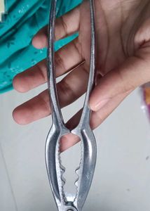Walnut Pliers Nut Cracker