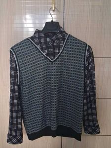 Men's Sweater Vest with Plaid Shirt