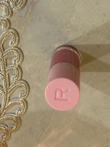 makeup revolution- liquid blush