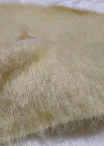Very Beautiful Woolen Furry Top