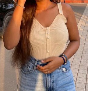 (Ribbed Button-Up Crop Top)