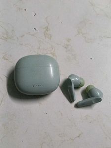 Stylish Wireless Earbuds with Charging Case