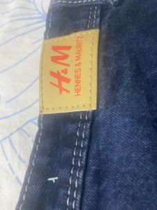 H&amp;M Dark Wash Contrast Stitch Jeans