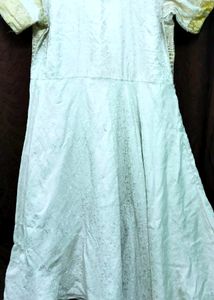 Elegant Striped Kurti with Gold Accents