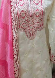 Elegant White Kurta Set with Pink Embroidery