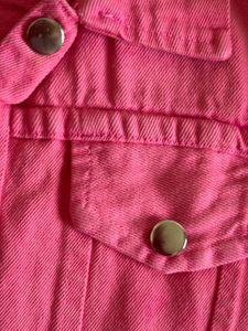 Chic Pink Cropped Denim Jacket