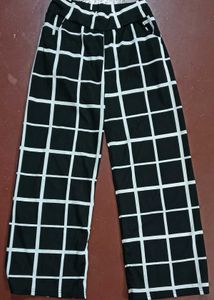 Checkered Wide Leg Pants