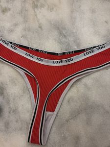 Lingerie Set "Love You" Thongs