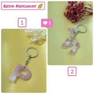 ✨ Handmade Resin Initial Keychains ✨🩷