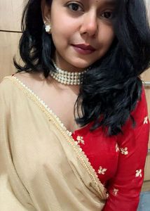 pearl choker necklace and earring set