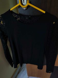 Black Lace Long Sleeve Top