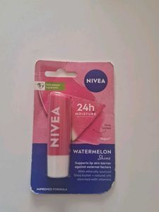 Nivea Watermelon Shine Lip Balm
