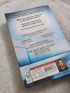 The Silent Patient by Alex Michaelides