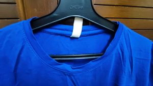 Blue Martini &amp; Chili Graphic T-Shirt