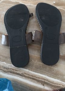 2Pair Unused Stylish Brown kolhapuris
