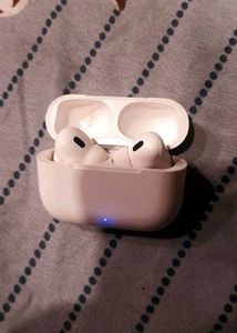 Apple AirPods Pro (2nd Gen) with Case