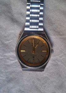 Vintage Watch - Gold Tone
