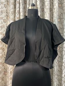 Chic Black Cropped Bolero Jacket