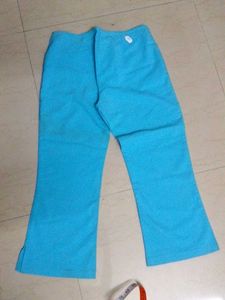 imported blue flaired capri pants