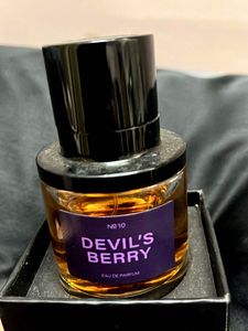 fraganote Devil’s Berry Perfume