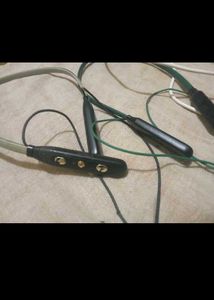 Wireless Neckband Earphones &amp; Charger