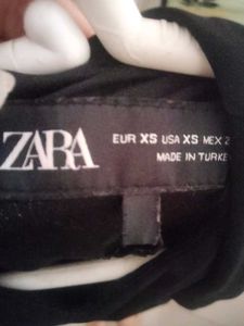Chic Black Dress - Zara ( XS)
