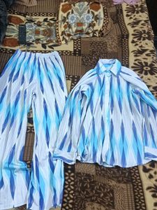 Blue &amp; White Print Matching Set