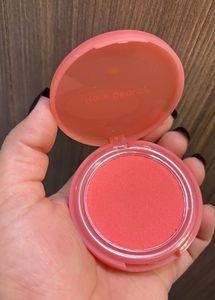 Rare beauty Soft Pinch Matte bouncy blush :- happy