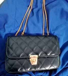 Beautiful Black Sling Bag For @ Nady ❤️