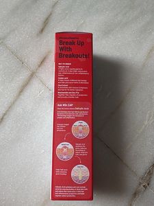 Chemist at Play Face Wash